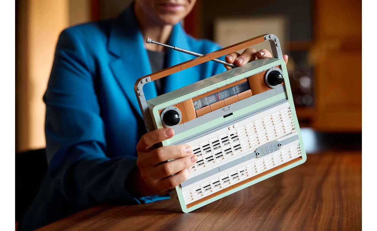 10334 | LEGO® ICONS™ Retro Radio