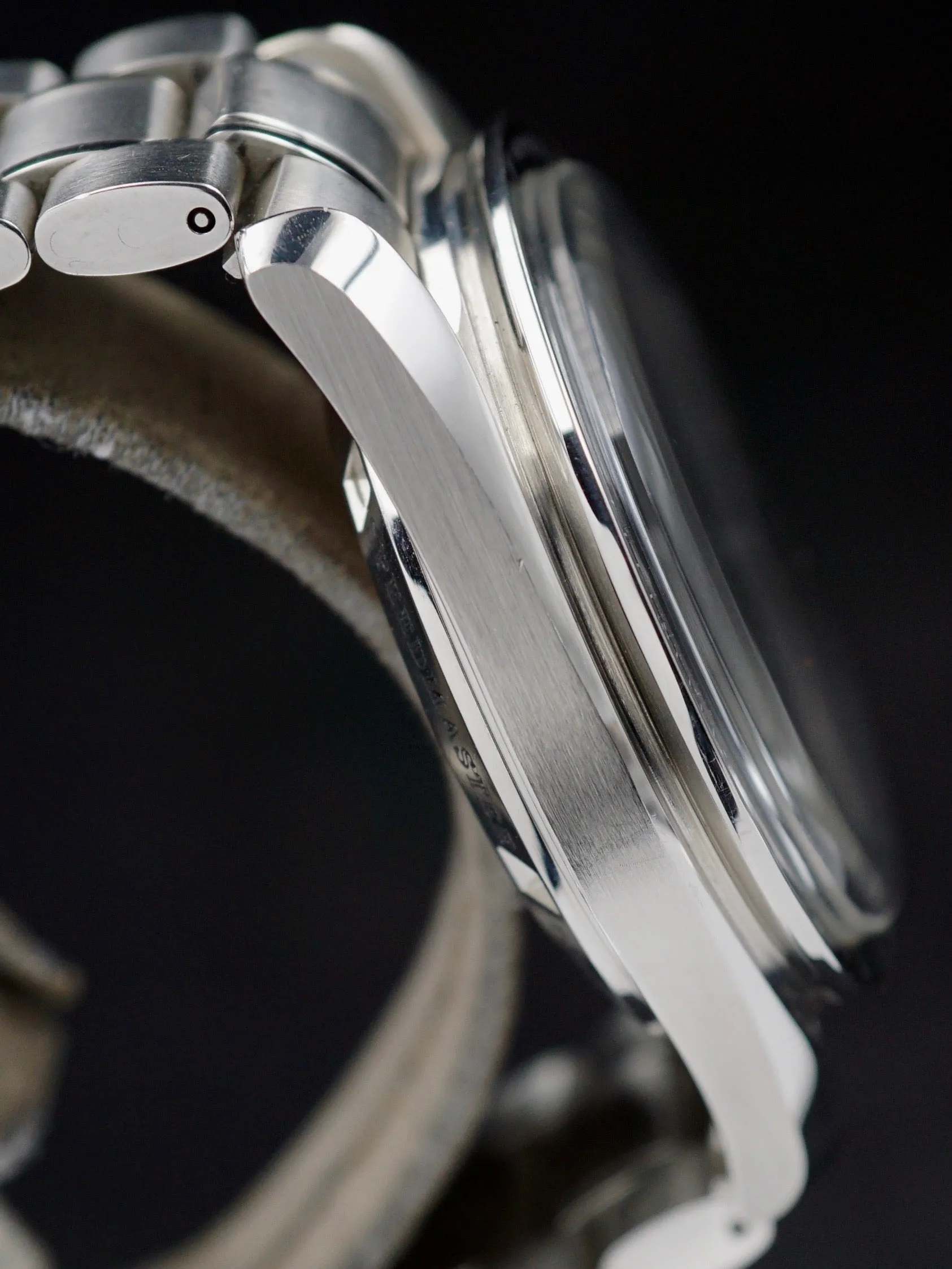 1997 OMEGA Speedmaster Professional (Ref. 3572.50) "Sapphire Case Back"
