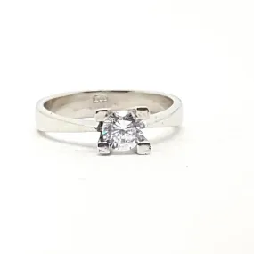 925 silver ring and zircons. Circa 1980. 8 1/2 used. Ancient jewelry.