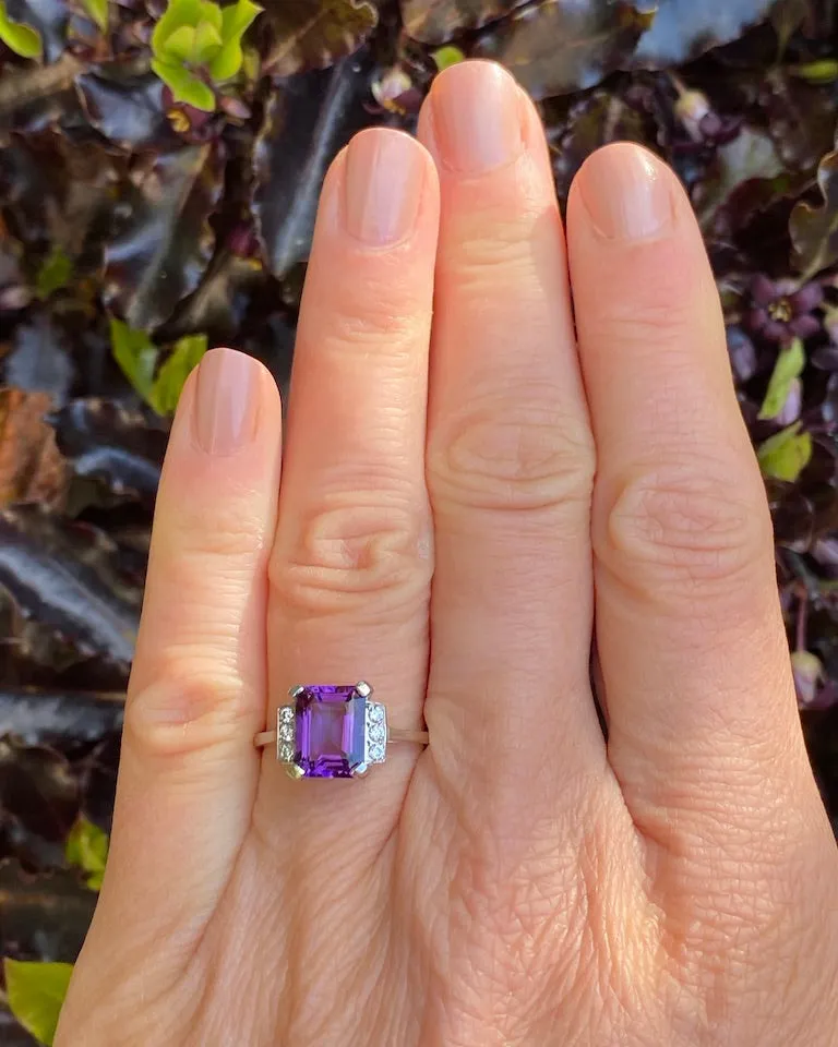 Art Deco Amethyst and Diamond Platinum Ring 0.12ct   2.30ct