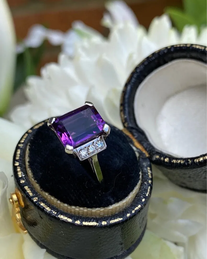 Art Deco Amethyst and Diamond Platinum Ring 0.12ct   2.30ct