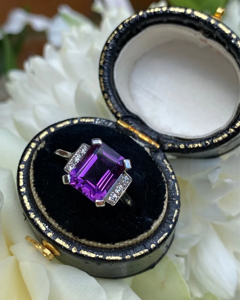 Art Deco Amethyst and Diamond Platinum Ring 0.12ct   2.30ct