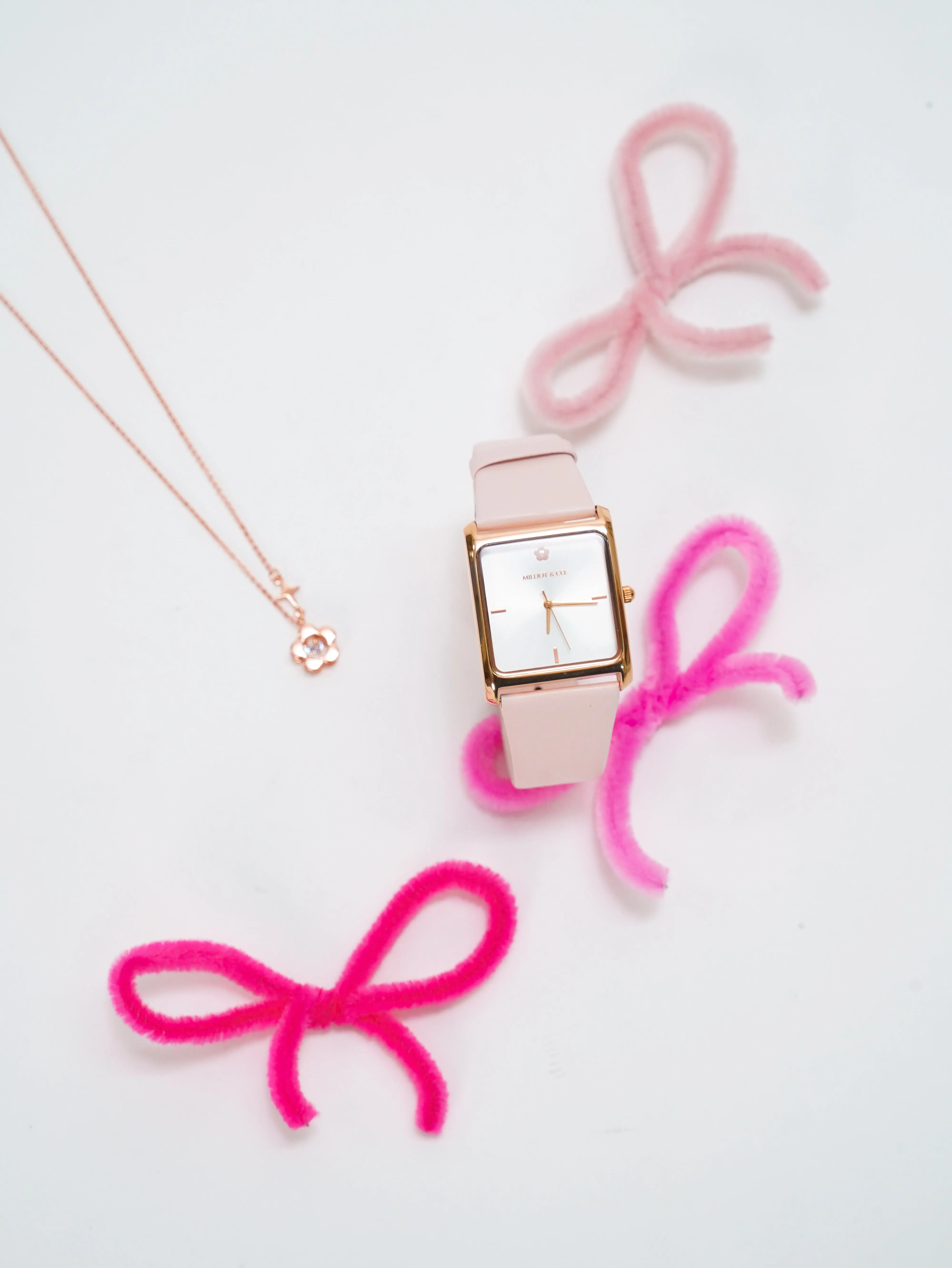 Atharis Rose Gold Leather Watch with Necklace Set (Pink)