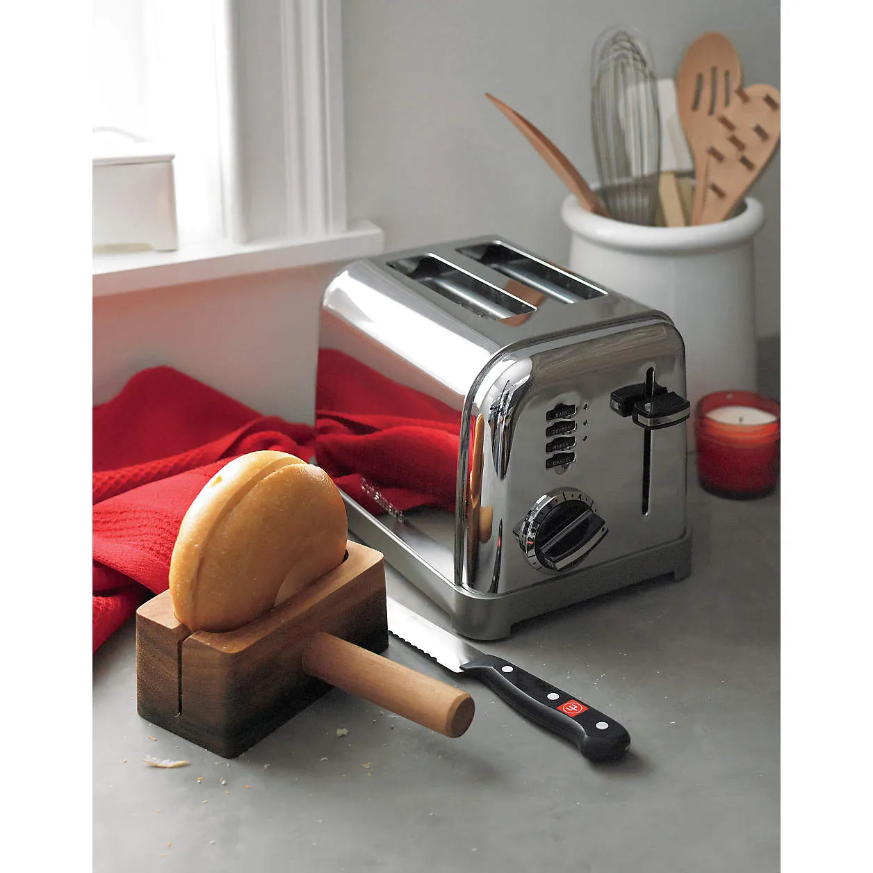 Cuisinart ® Classic Two-Slice Toaster