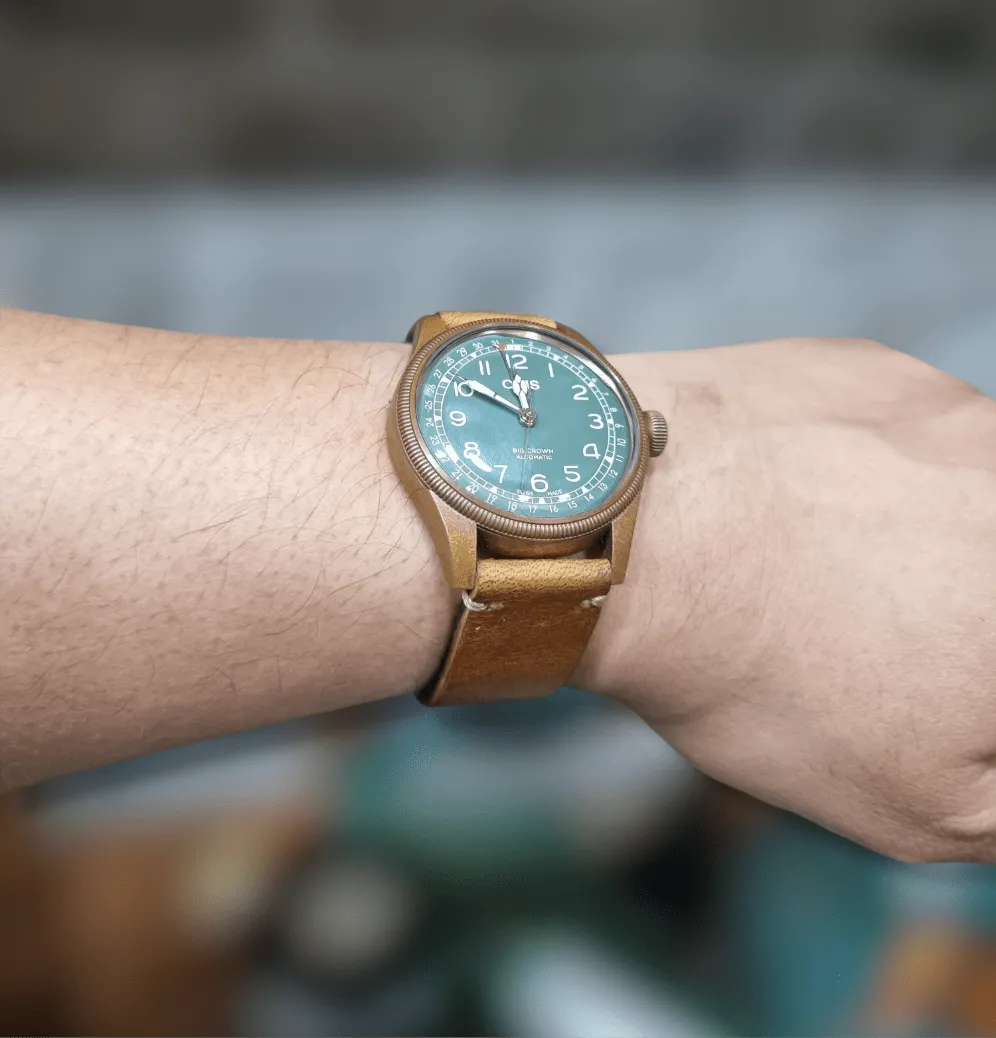 Handmade tobacco brown leather strap