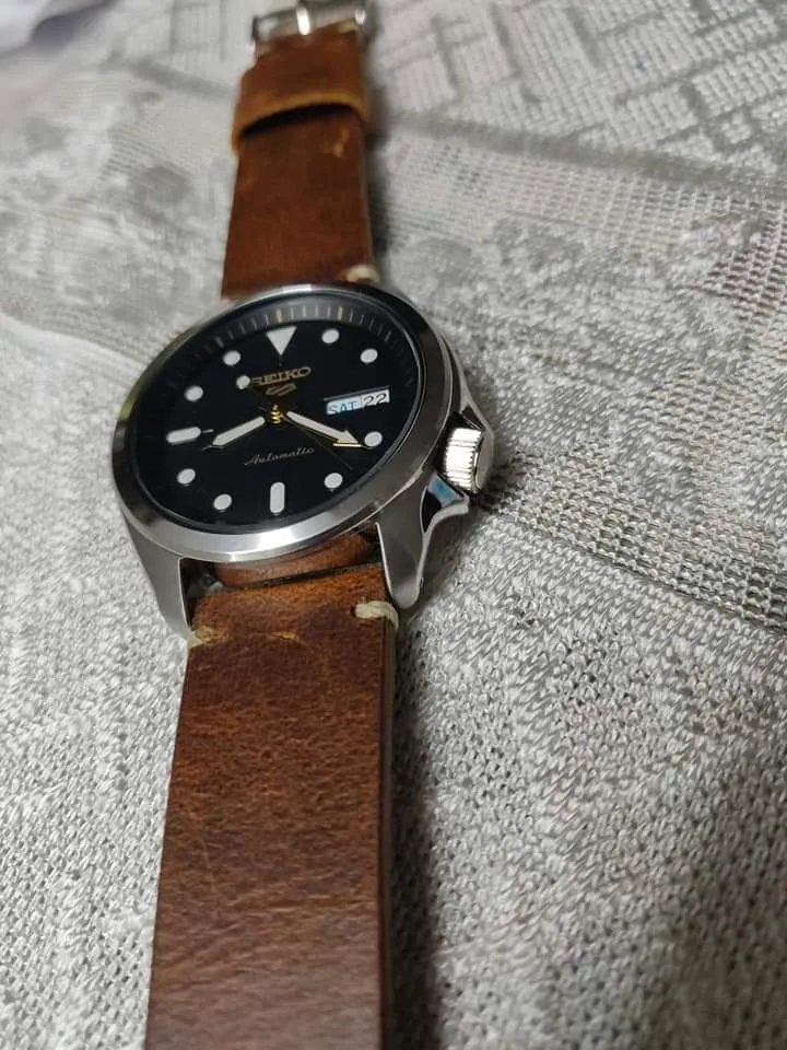 Handmade tobacco brown leather strap