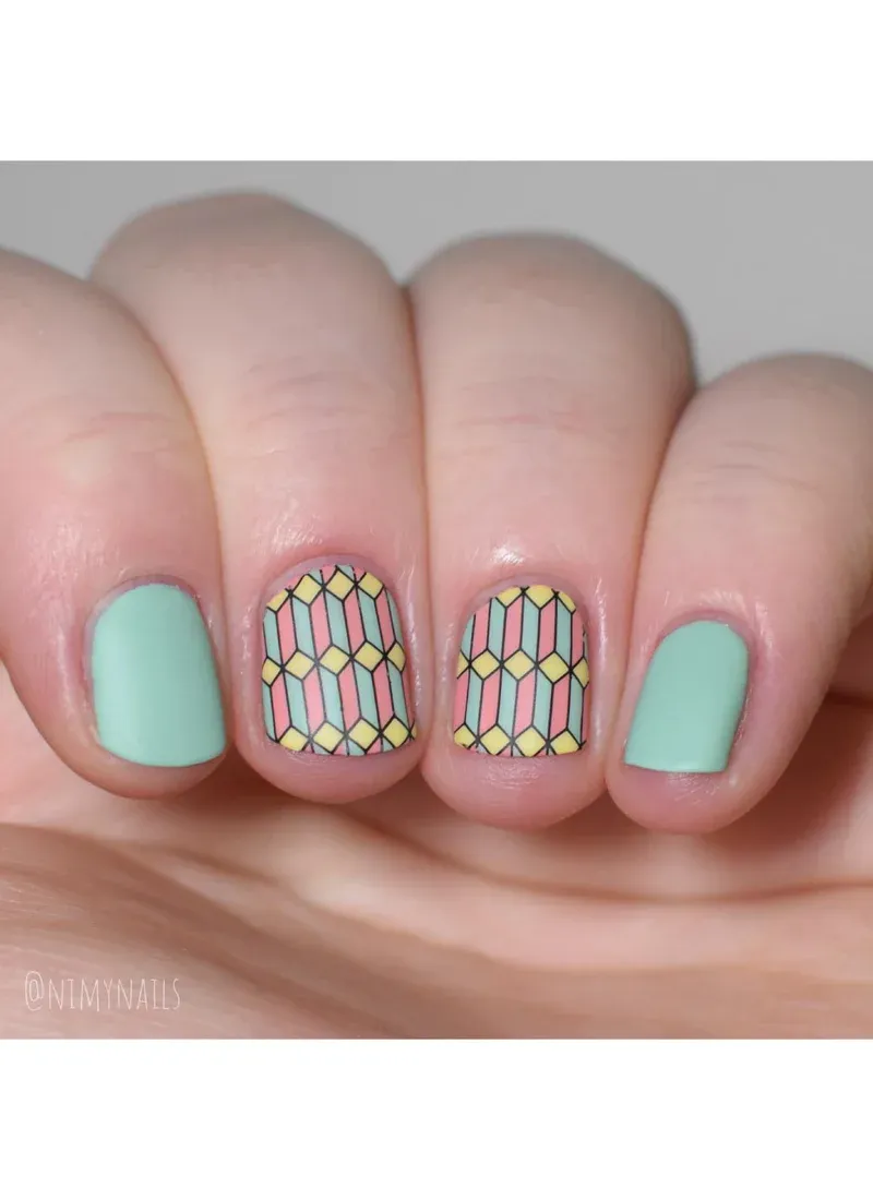 Luxe In Lines -  Uber Chic Stamping Plate