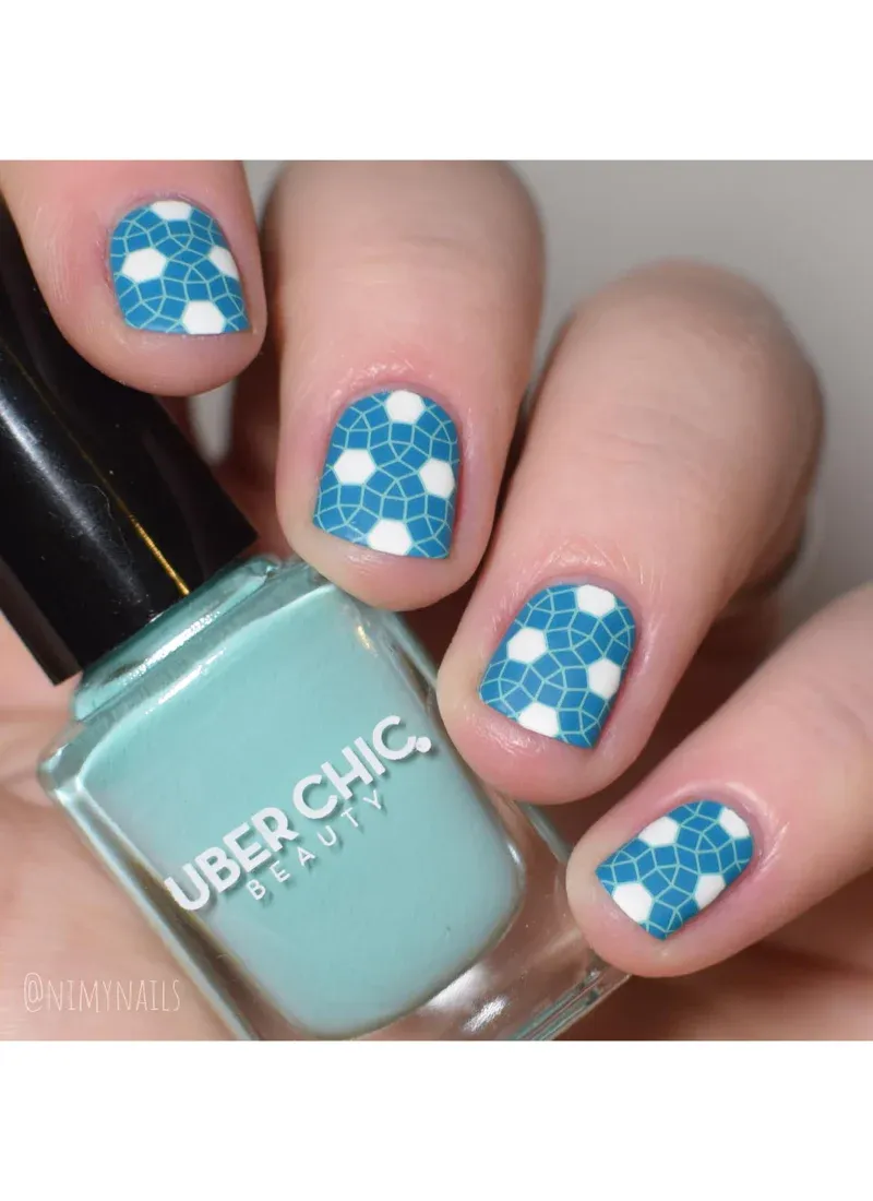 Luxe In Lines -  Uber Chic Stamping Plate