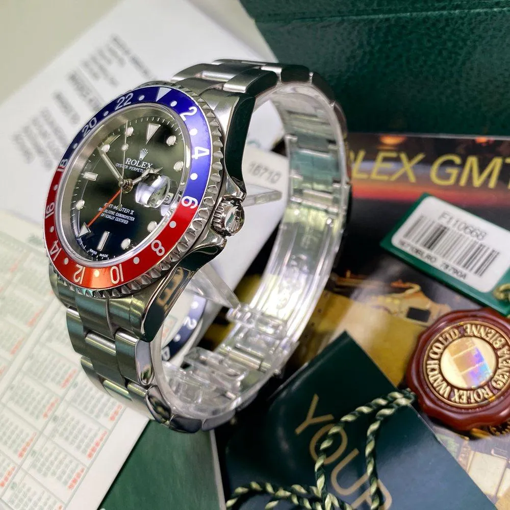 Rolex GMT Master II 16710 Pepsi (2004)