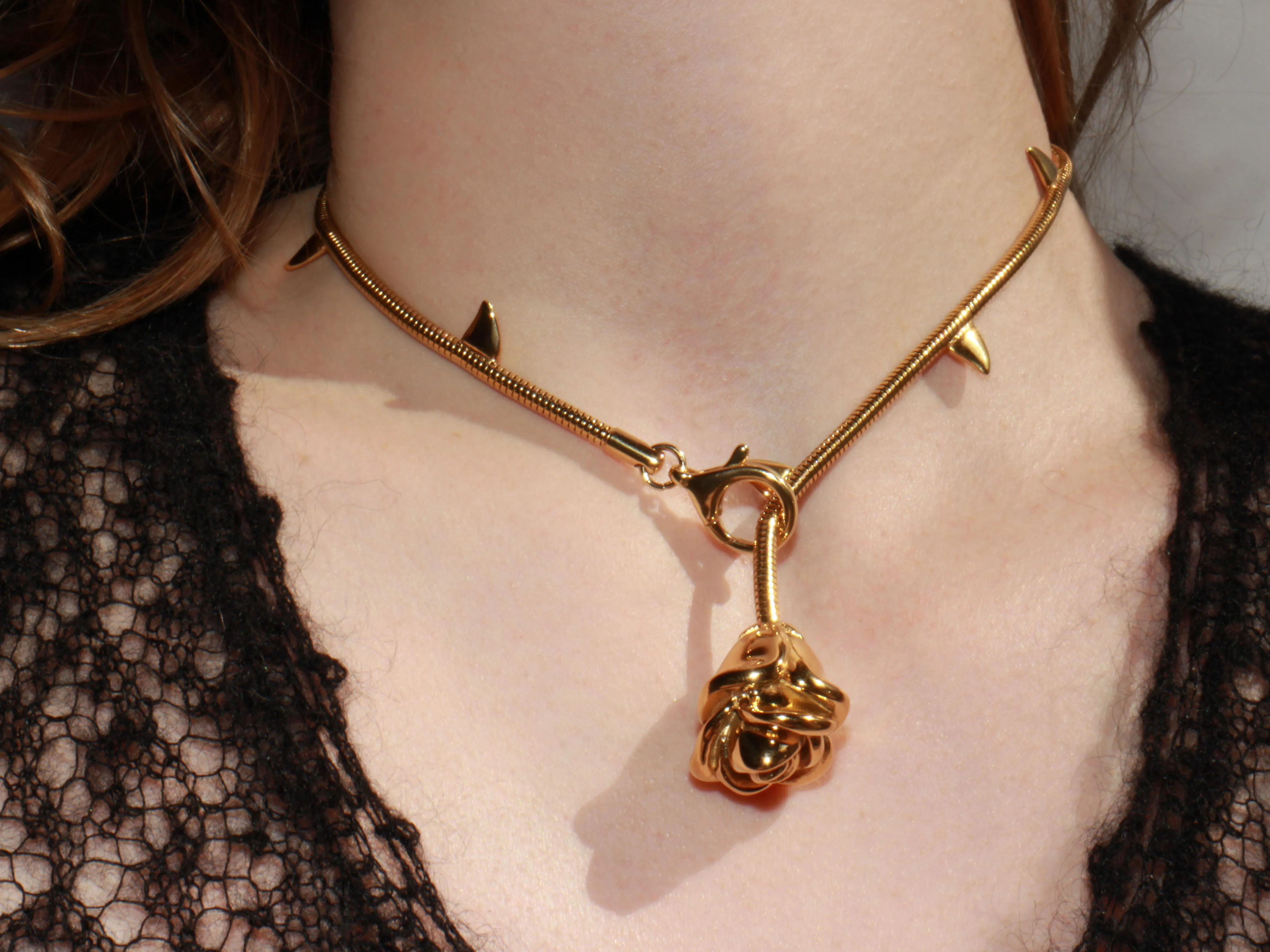 Rosebud Necklace / Gold