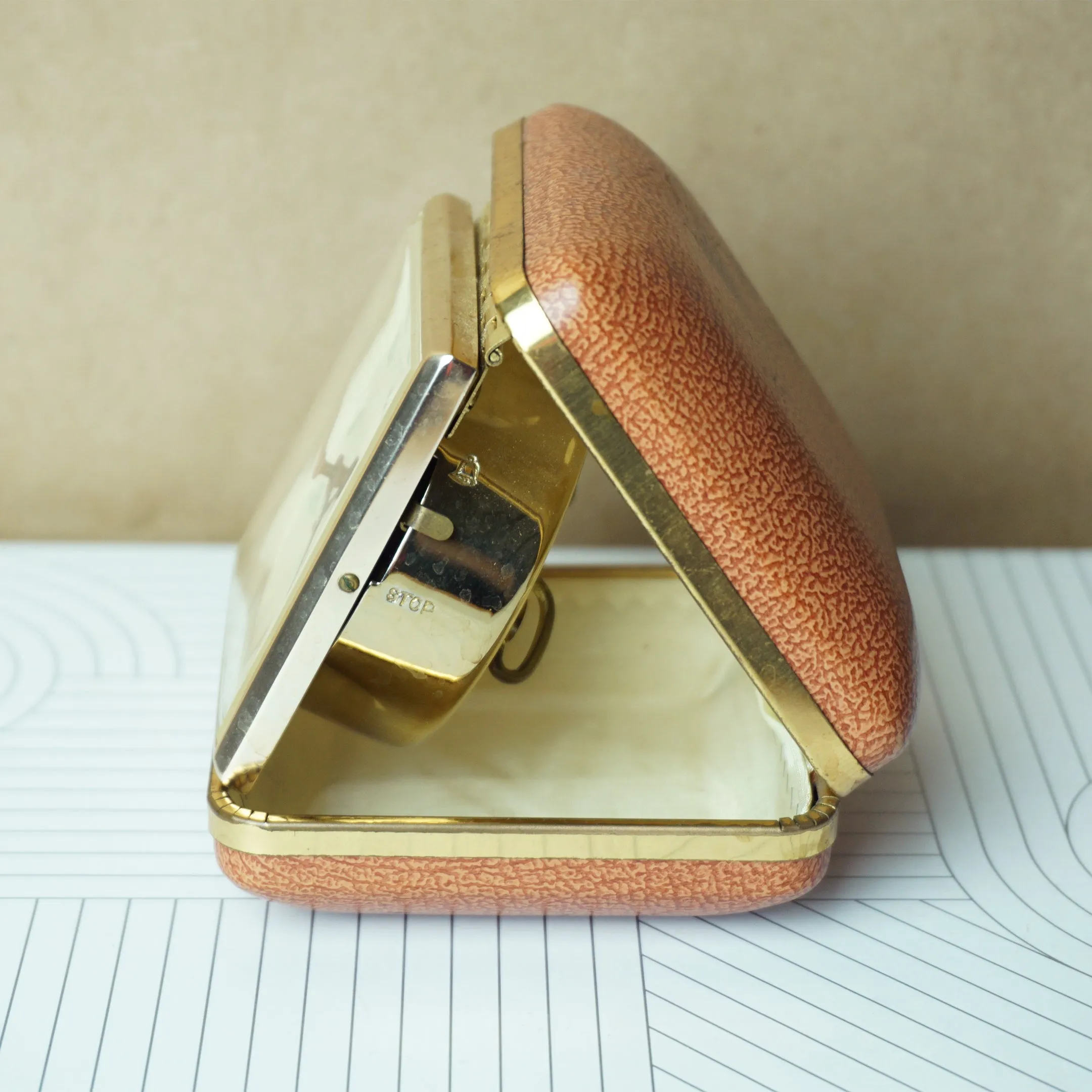 Vintage INGRAHAM Gold Tone LUMINOUS Travel Alarm Clock. Made in Japan.