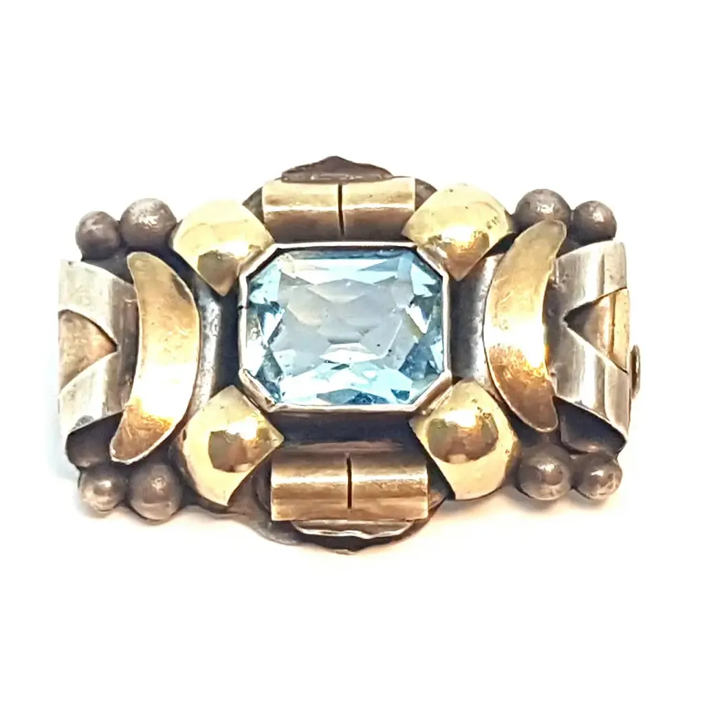 Women's art deco silver brooch, sterling silver, blue aquamarine, circa 1930.